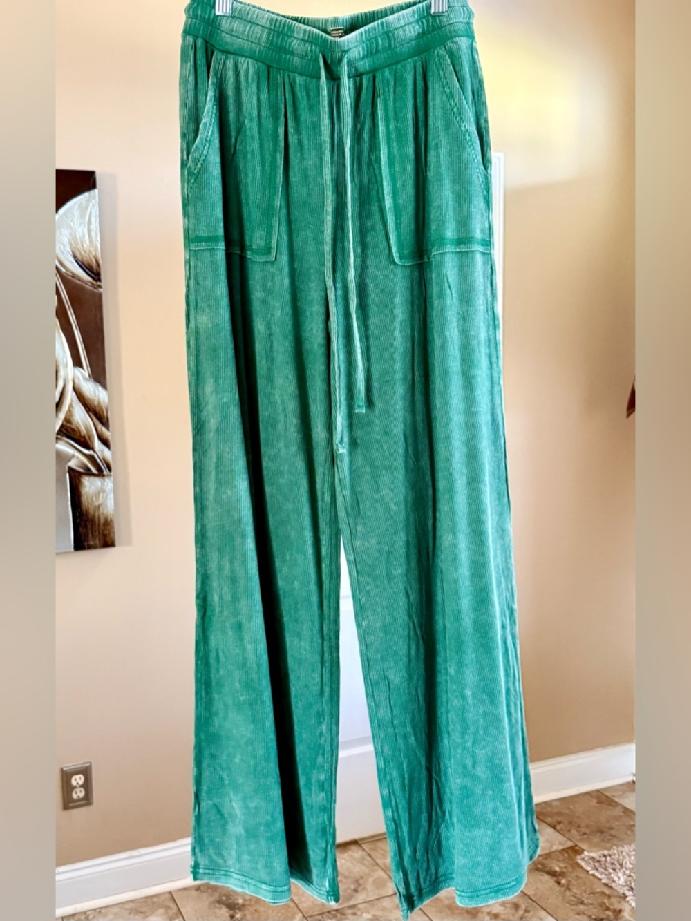 Zenana Outfitters soft pants and top